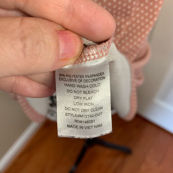 Faith and joy, women’s dusty rose blouse with gemstone collar accent, size XL - Picture 8 of 11